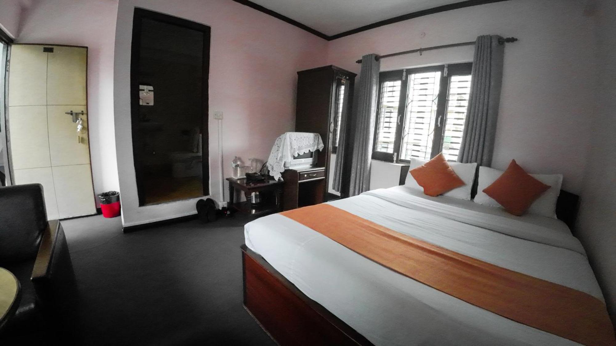 Hotel Travel Inn Pokhara Exterior foto