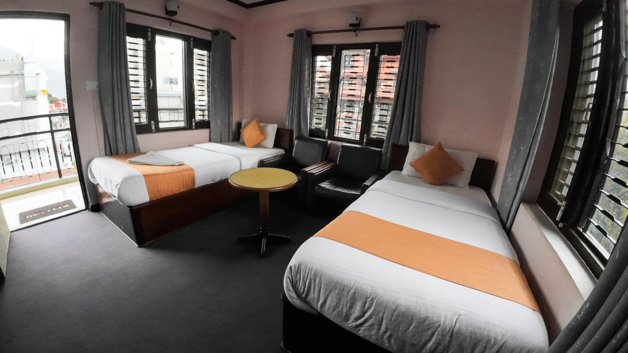 Hotel Travel Inn Pokhara Exterior foto